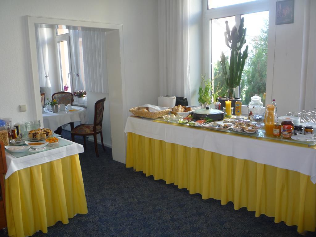 Hotel Carolinenhof バート・ピルモント エクステリア 写真