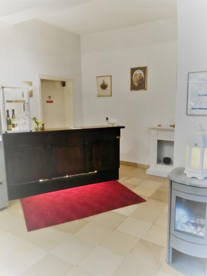 Hotel Carolinenhof バート・ピルモント エクステリア 写真
